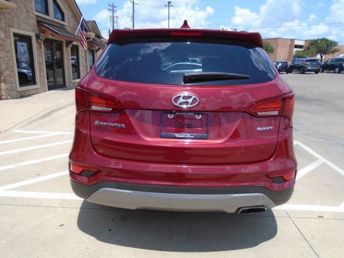 Used 2017 Hyundai Santa Fe Sport FWD image 6