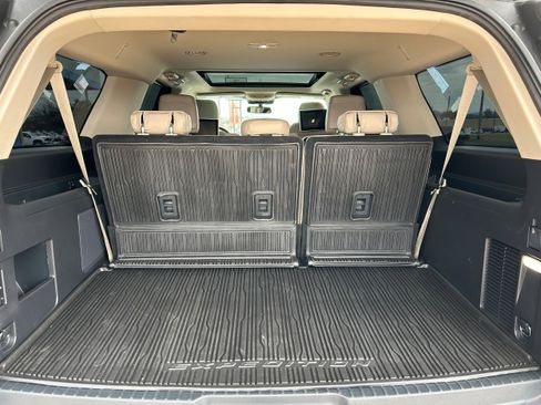 Used 2023 Ford Expedition Max Limited image 10