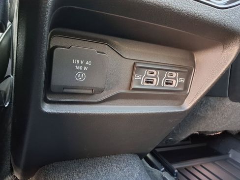 Used 2025 Jeep Grand Cherokee L Summit w/ Advanced Protech Group IV AWD/4WD image 33