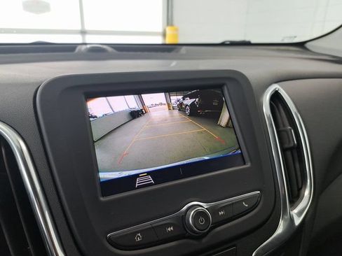 Used 2020 Chevrolet Equinox LT FWD image 12