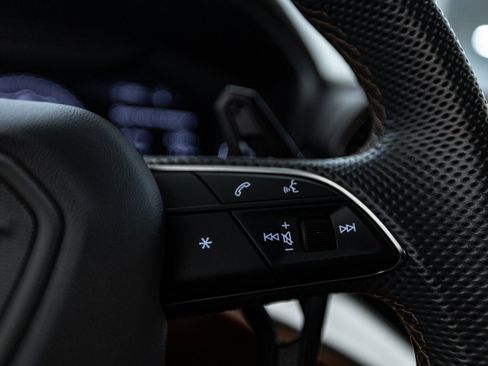 Used 2021 Lamborghini Urus image 49