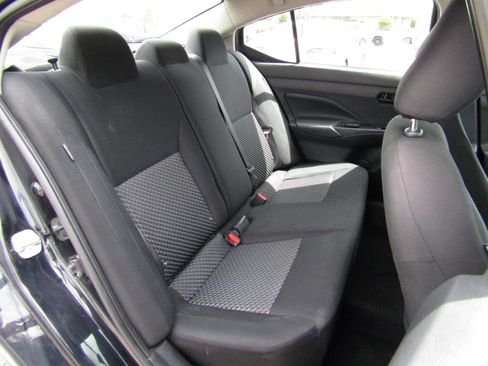Used 2021 Nissan Versa S FWD image 24
