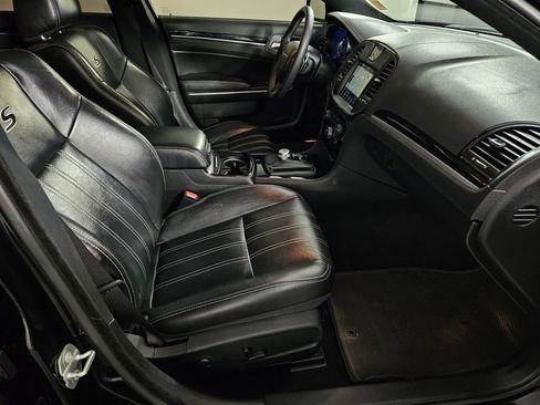 Used 2023 Chrysler 300 S RWD image 29