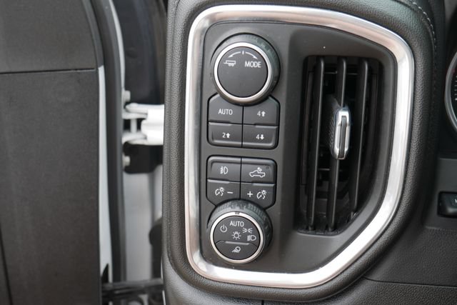 Used 2022 Chevrolet Silverado 3500 High Country AWD/4WD image 17