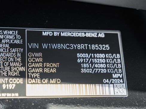 Used 2024 Mercedes-Benz Sprinter 3500 image 32