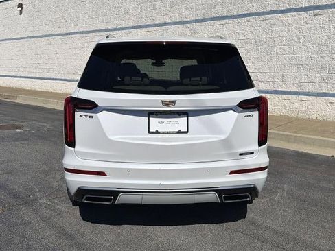 Certified 2023 Cadillac XT6 Premium Luxury FWD image 6