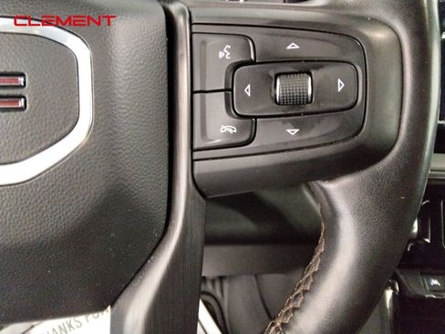 Used 2022 GMC Sierra 1500 AT4 w/ AT4 Premium Package image 10
