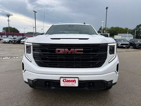 Used 2026 GMC Sierra 1500 Elevation w/ Elevation Select Package AWD/4WD image 8