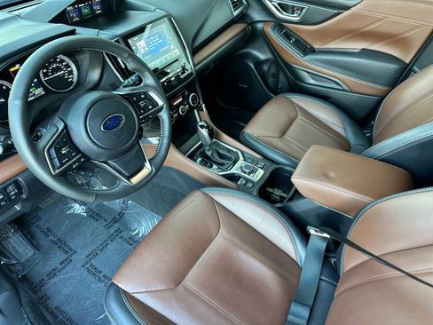 Used 2023 Subaru Forester Touring image 10