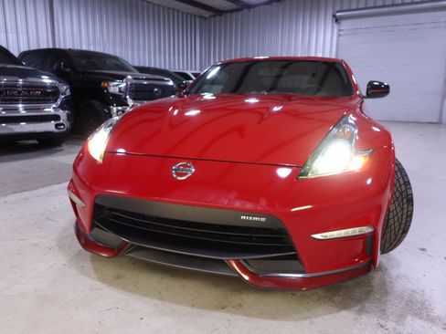 Used 2016 Nissan 370Z NISMO image 38