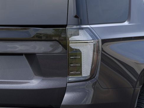 New 2026 Chevrolet Tahoe High Country AWD/4WD image 35