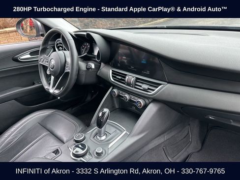 Used 2018 Alfa Romeo Giulia AWD image 24
