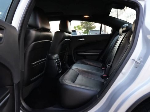 Used 2022 Dodge Charger SXT w/ Leather Interior Group image 19