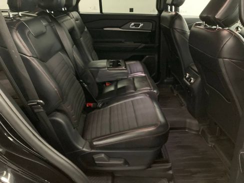 Used 2025 Ford Explorer ST-Line w/ ST-Line Street Pack AWD/4WD image 42