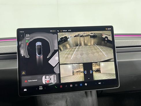 Used 2024 Tesla Model 3 Standard Range image 16