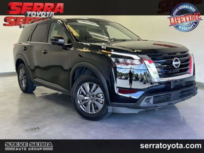 Used 2024 Nissan Pathfinder SV