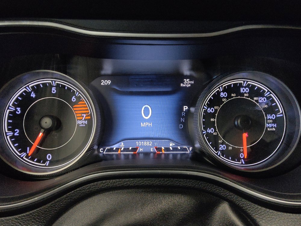 Used 2019 Jeep Cherokee Limited FWD image 23