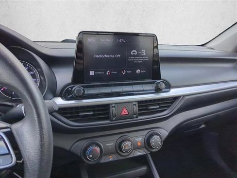 Used 2022 Kia Forte LXS image 10