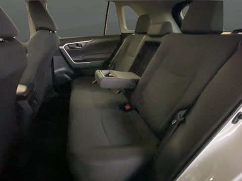 Used 2023 Toyota RAV4 LE AWD/4WD image 22