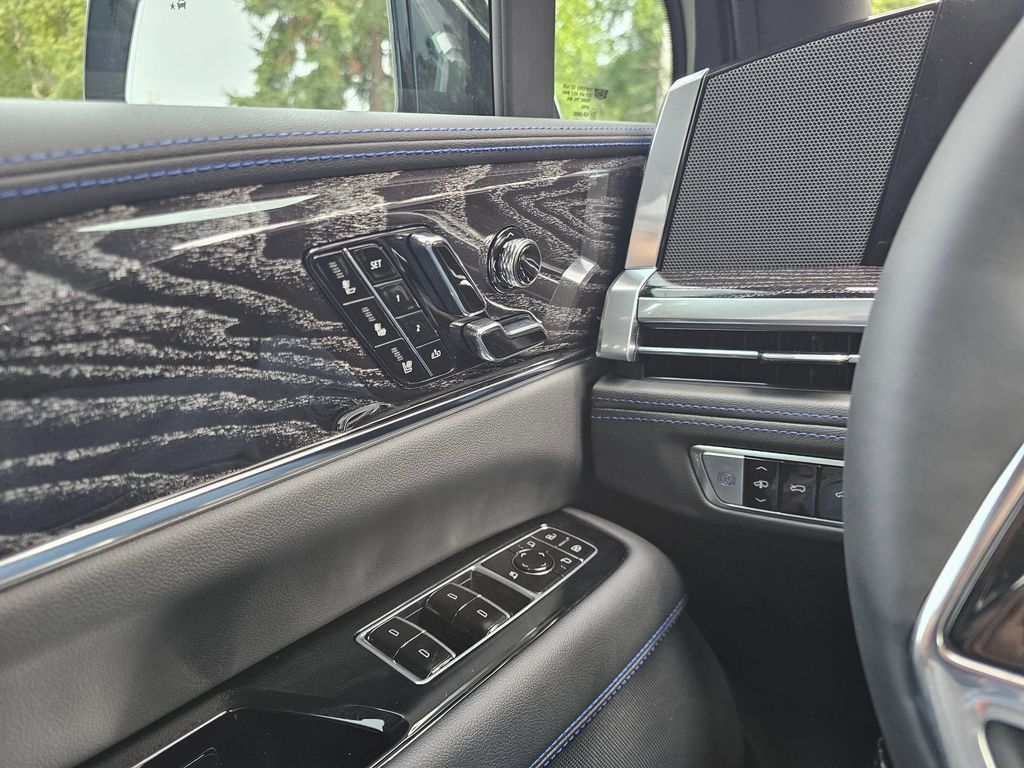 New 2026 Cadillac Escalade IQ Luxury 1 w/ LPO, Floor Liner Package AWD/4WD image 31