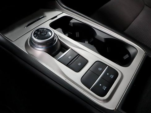 Certified 2022 Ford Explorer XLT image 33