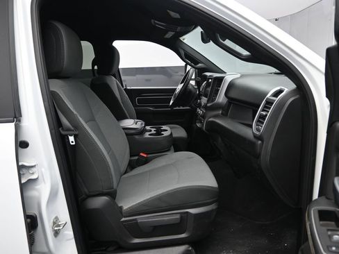 Used 2024 RAM 3500 Big Horn image 30