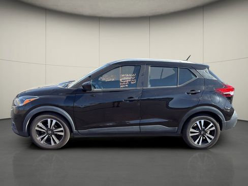 Used 2020 Nissan Kicks SV FWD image 4