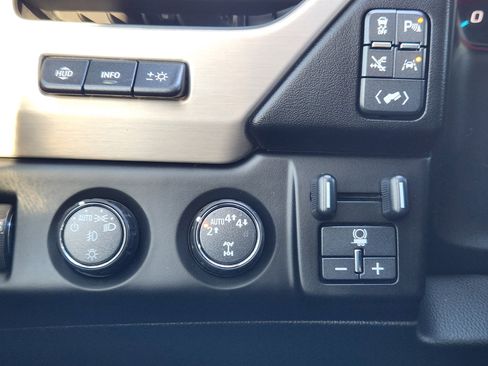 Used 2019 GMC Yukon XL Denali w/ Denali Ultimate Package image 20