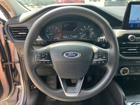 Used 2022 Ford Escape SE FWD image 15