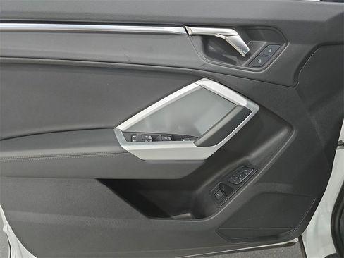 Used 2023 Audi Q3 2.0T Premium Plus w/ Premium Plus Package image 26