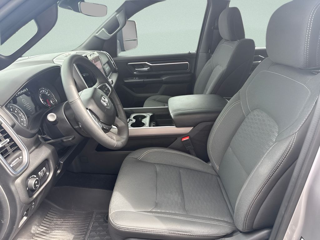 Used 2025 RAM 1500 Big Horn AWD/4WD image 16