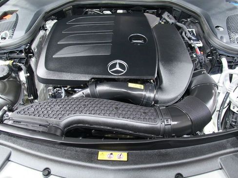 Certified 2023 Mercedes-Benz E 350 4MATIC Sedan image 32