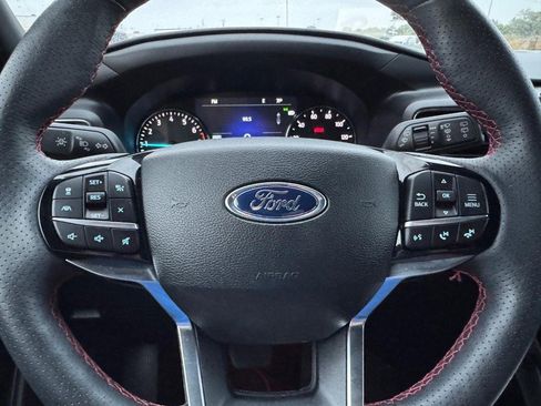 Used 2023 Ford Explorer ST-Line image 21