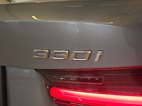 New 2026 BMW 330i xDrive Sedan w/ Premium Package AWD/4WD image 16