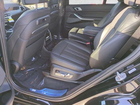 New 2026 BMW X7 xDrive40i image 16
