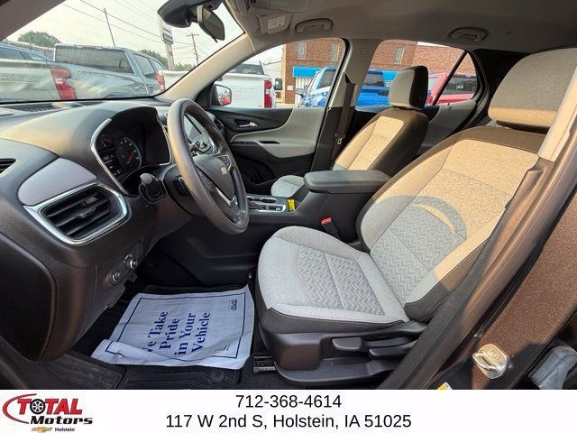Used 2022 Chevrolet Equinox LS AWD/4WD image 9