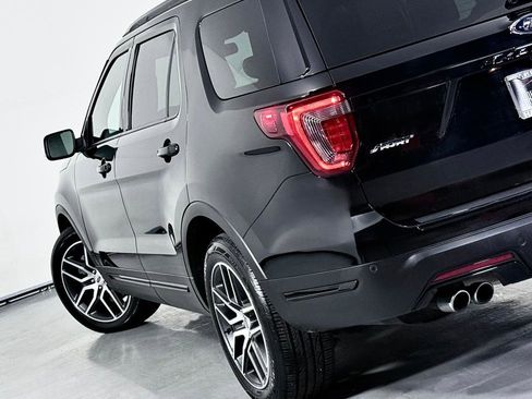 Used 2018 Ford Explorer Sport w/ Equipment Group 401A image 13