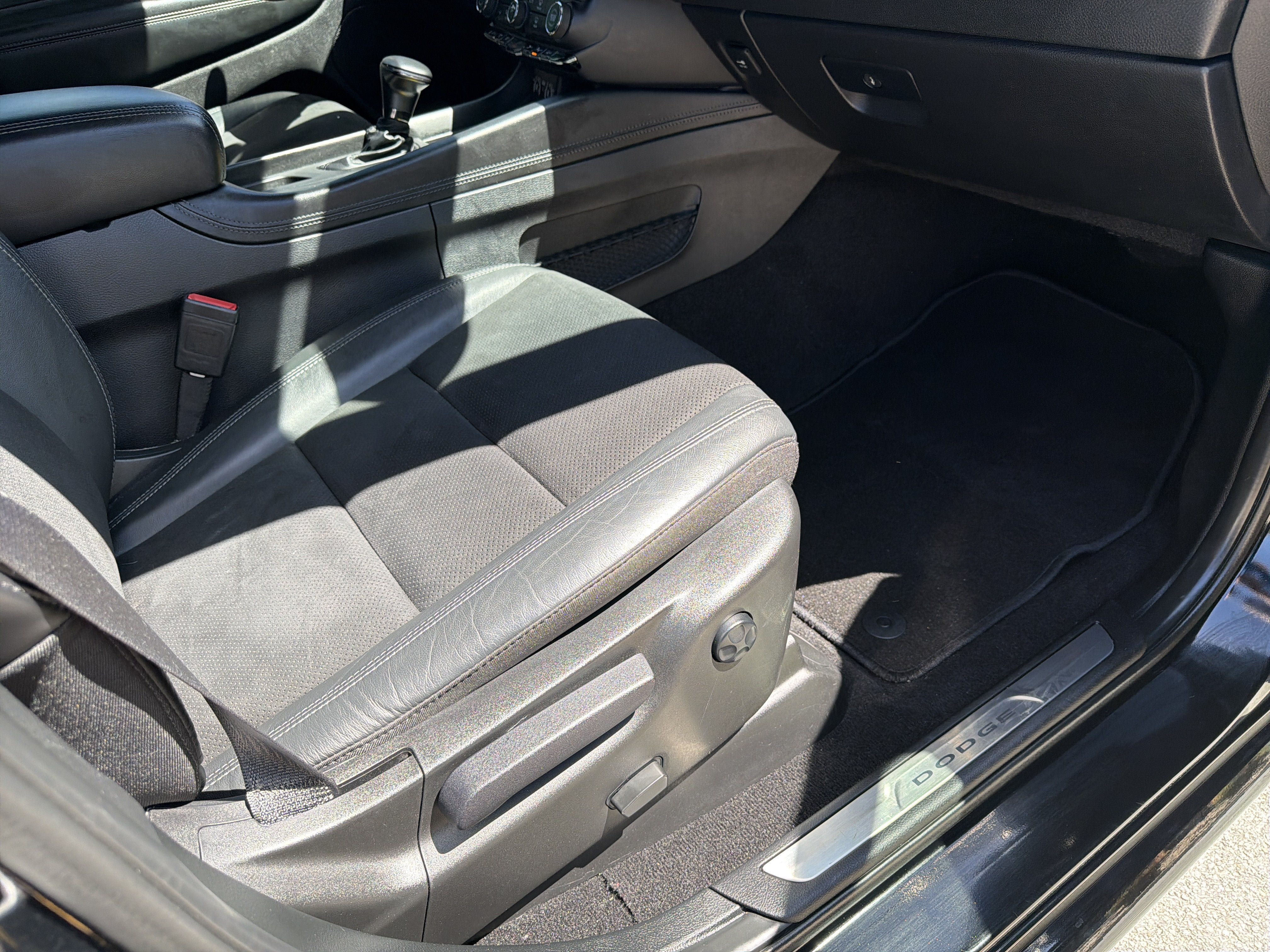 Used 2022 Dodge Durango GT AWD/4WD image 29