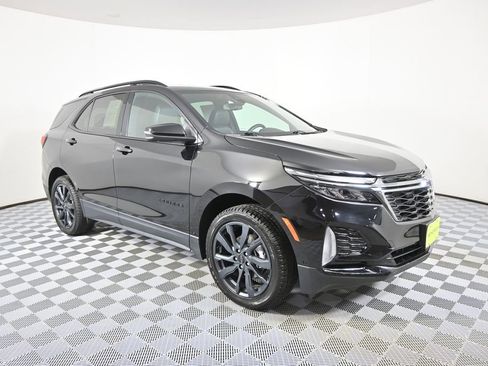 Used 2023 Chevrolet Equinox RS image 9