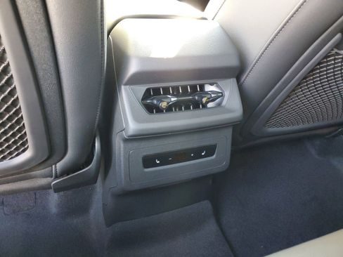 New 2025 Audi Q6 e-tron Premium image 13