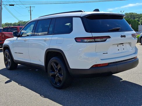 Used 2023 Jeep Grand Cherokee L Laredo AWD/4WD image 4