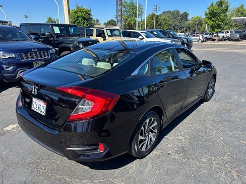 Used 2016 Honda Civic EX image 4