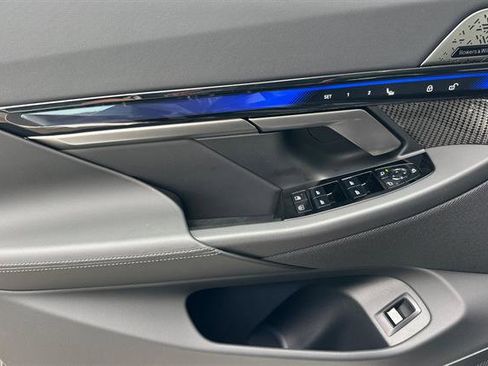 New 2026 BMW M5 w/ Executive Package image 10