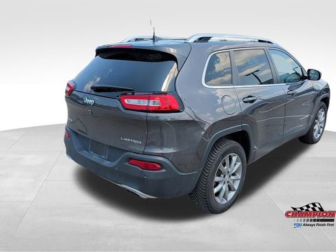 Used 2018 Jeep Cherokee Limited AWD/4WD image 4