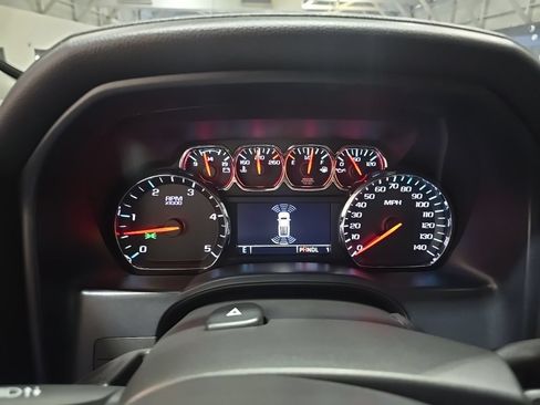 Used 2019 Chevrolet Silverado 2500 High Country w/ Duramax Plus Package AWD/4WD image 37