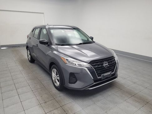Used 2023 Nissan Kicks S FWD image 13