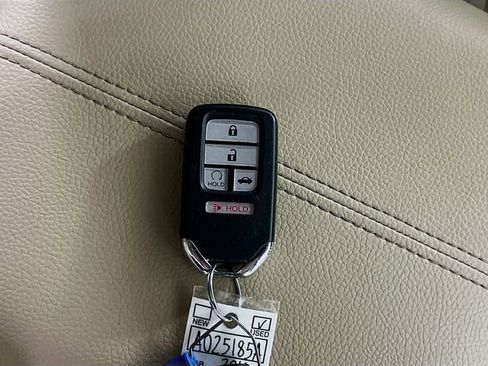 Used 2016 Honda Accord EX-L image 33