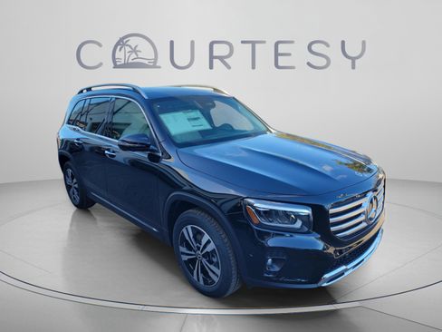 Used 2026 Mercedes-Benz GLB 250 image 6