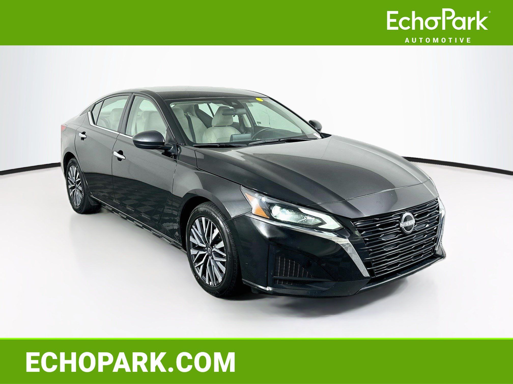 Used 2025 Nissan Altima 2.5 SV FWD image 1