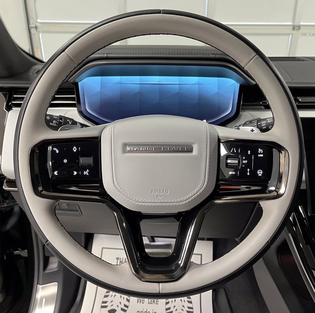 Used 2023 Land Rover Range Rover Sport First Edition AWD/4WD image 27